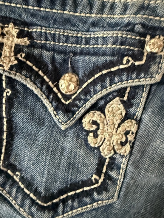 Miss Me Indigo Flare Jeans with Embellished Pockets - Picture 7 of 9